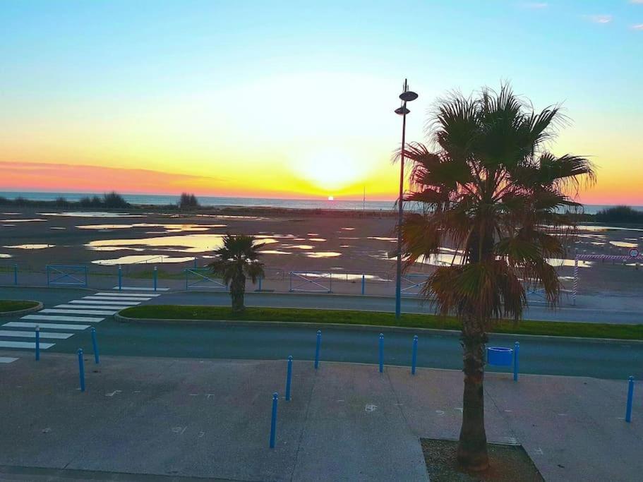 Appartement Proche De La Plage Saint-Pierre-la-Mer  Buitenkant foto